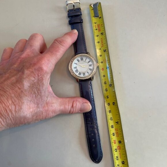 GOSSIP | Gold Accents Women's Watch Blue Patent Leather Band-NEW Battery - Picture 6 of 7